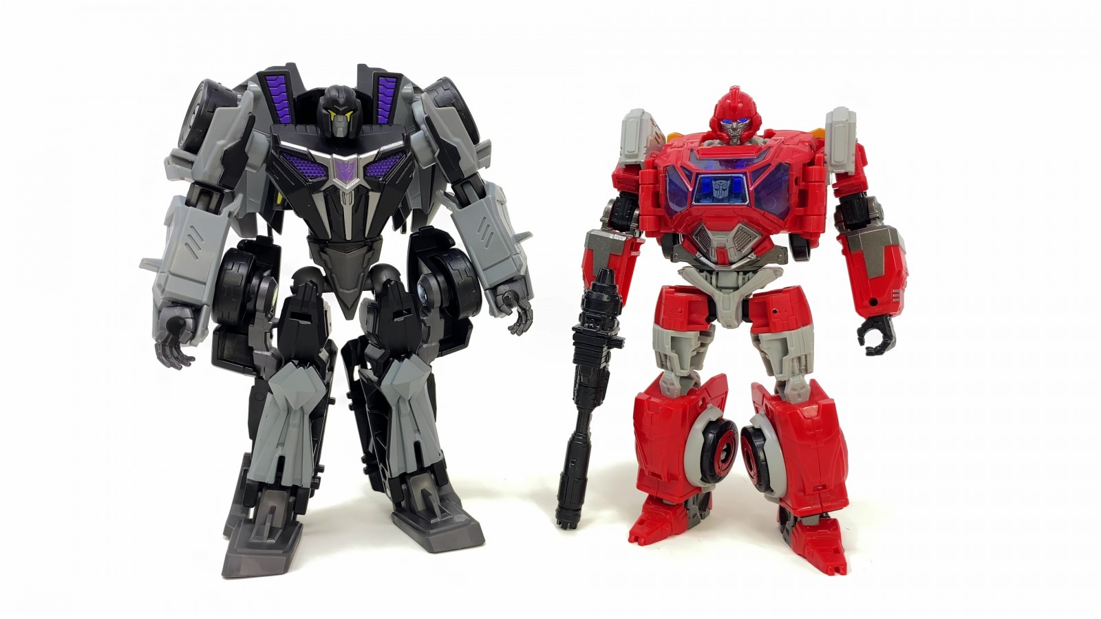 Transformers News: In Hand Images of Studio Series Gamer Edition Optimus Prime and Barricade Transformers News: In Hand Images of Studio Series Gamer Edition Optimus Prime and Barricade