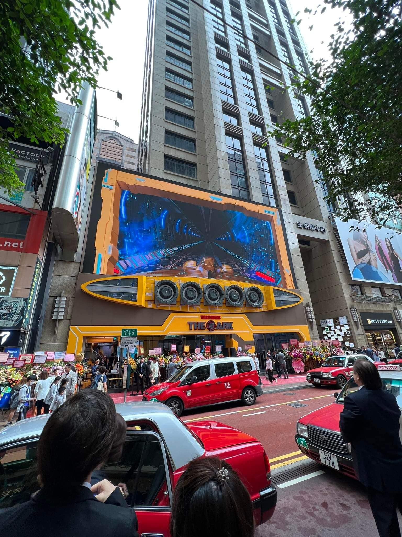 Transformers News: Images of New Official Transformers Restauraunt in Hong Kong Transformers News: Images of New Official Transformers Restauraunt in Hong Kong