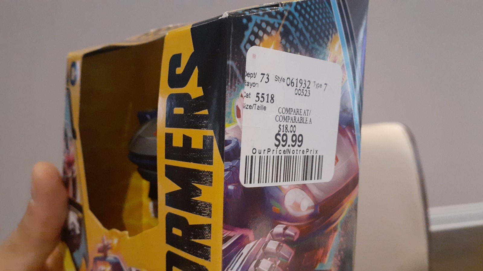 Transformers News: Exclusive Blue Silverstreak only 9.99 CAD (7.38 USD) at Winners Transformers News: Exclusive Blue Silverstreak only 9.99 CAD (7.38 USD) at Winners