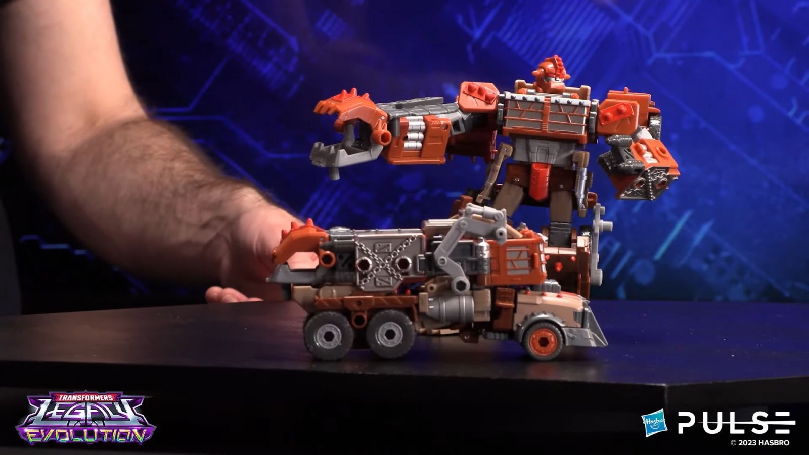 Transformers News: New Transformers Reveals From Today's Stream Include Leader ROTB Primal, Legacy Bludgeon and More Transformers News: New Transformers Reveals From Today's Stream Include Leader ROTB Primal, Legacy Bludgeon and More