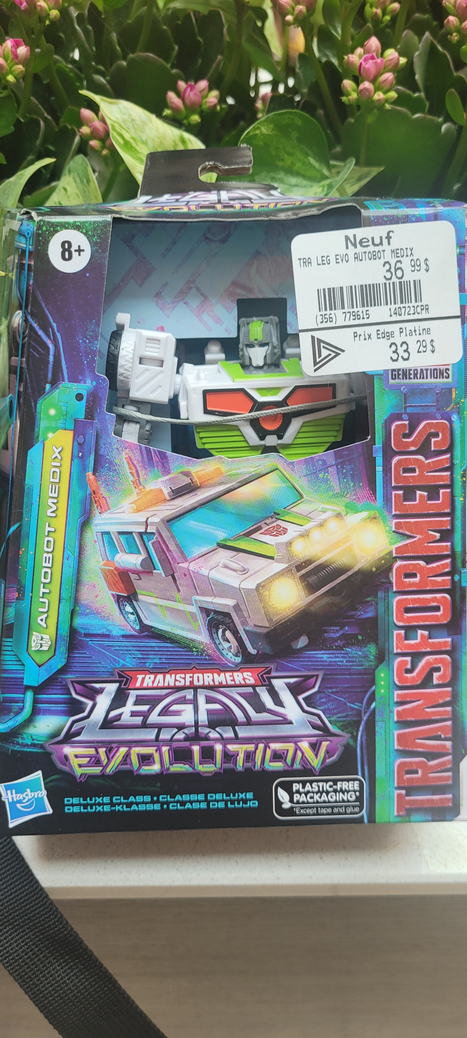 Transformers News: Sightings of Exclusive Transformers in Canada: Dead Autobot 2 Pack, Medix and Walmart G2 Line Transformers News: Sightings of Exclusive Transformers in Canada: Dead Autobot 2 Pack, Medix and Walmart G2 Line