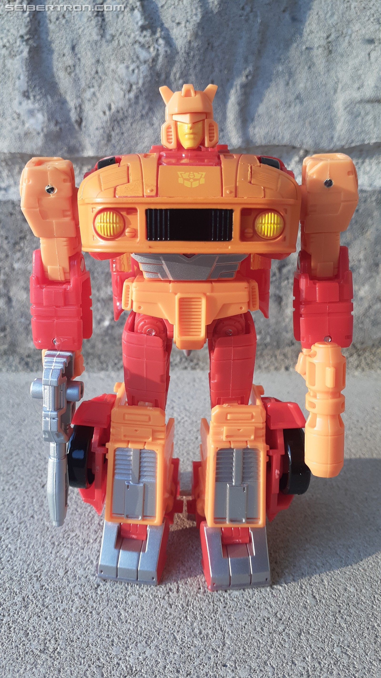 Transformers News: In Hand Images and Reviews of Deluxes from Walmart G2 Line