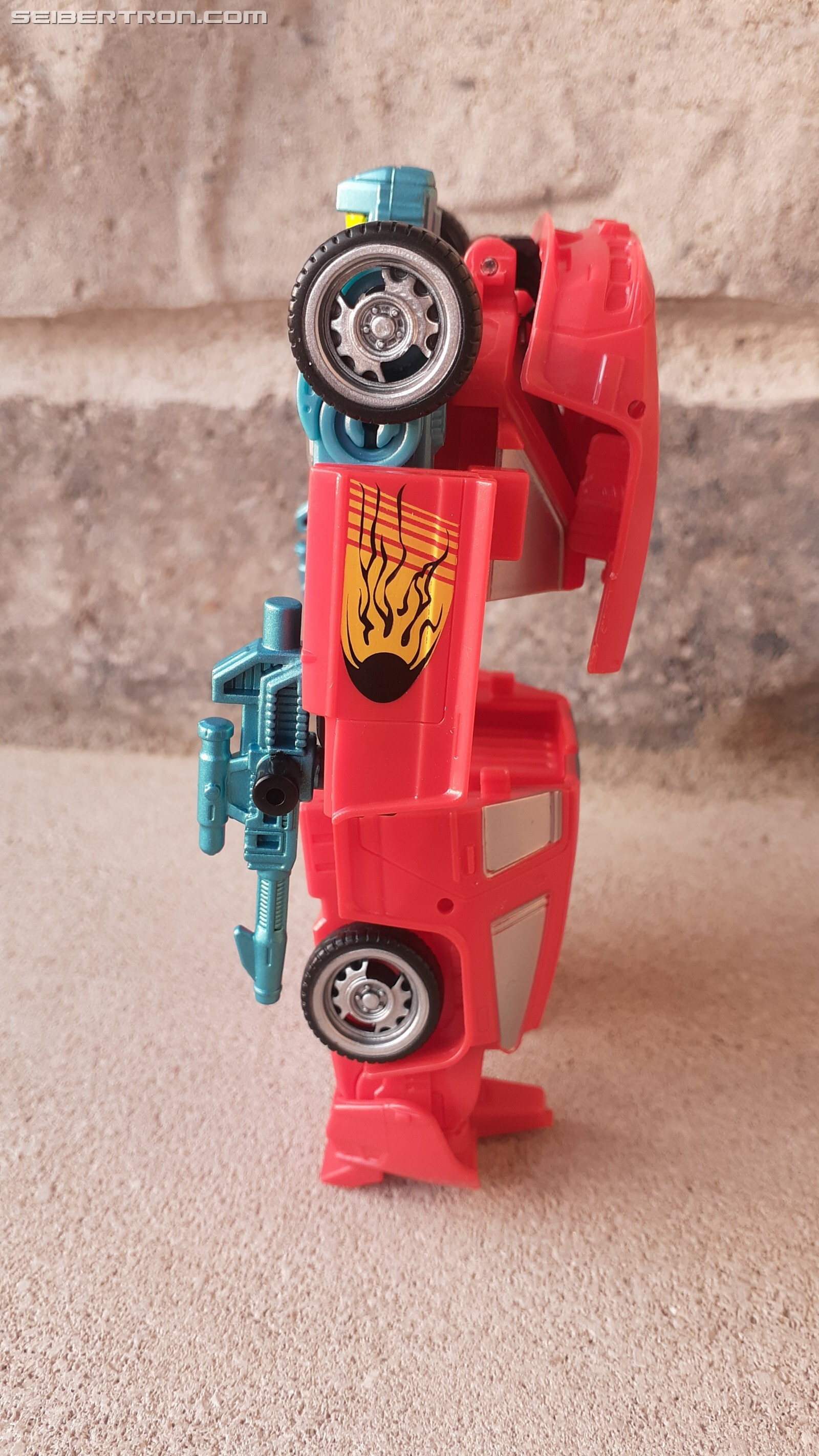 Transformers News: In Hand Images and Reviews of Deluxes from Walmart G2 Line