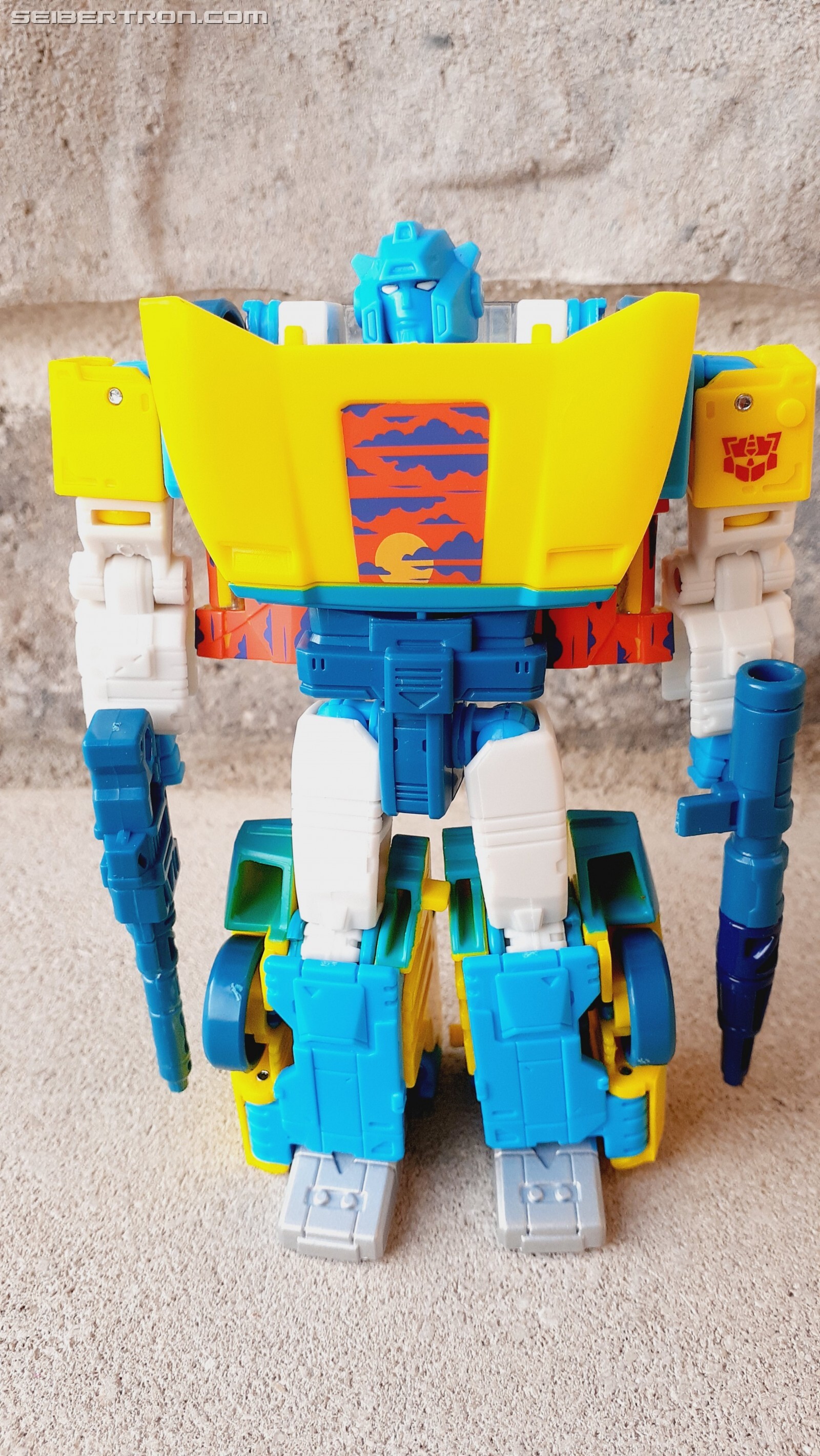 Transformers News: In Hand Images and Reviews of Deluxes from Walmart G2 Line