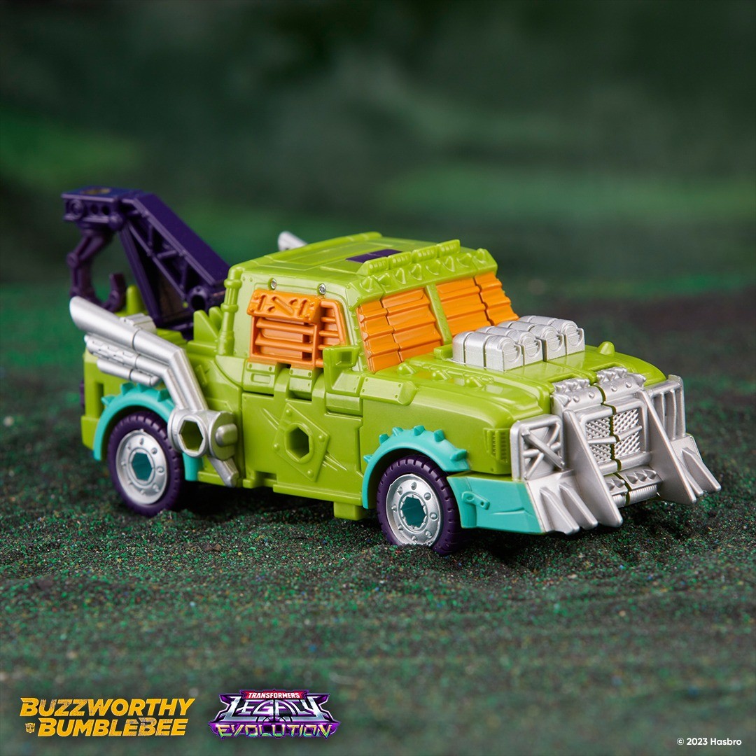 Transformers News: Transformers Buzzworthy Bumblebee Towline Officially Revealed and Found at Retail