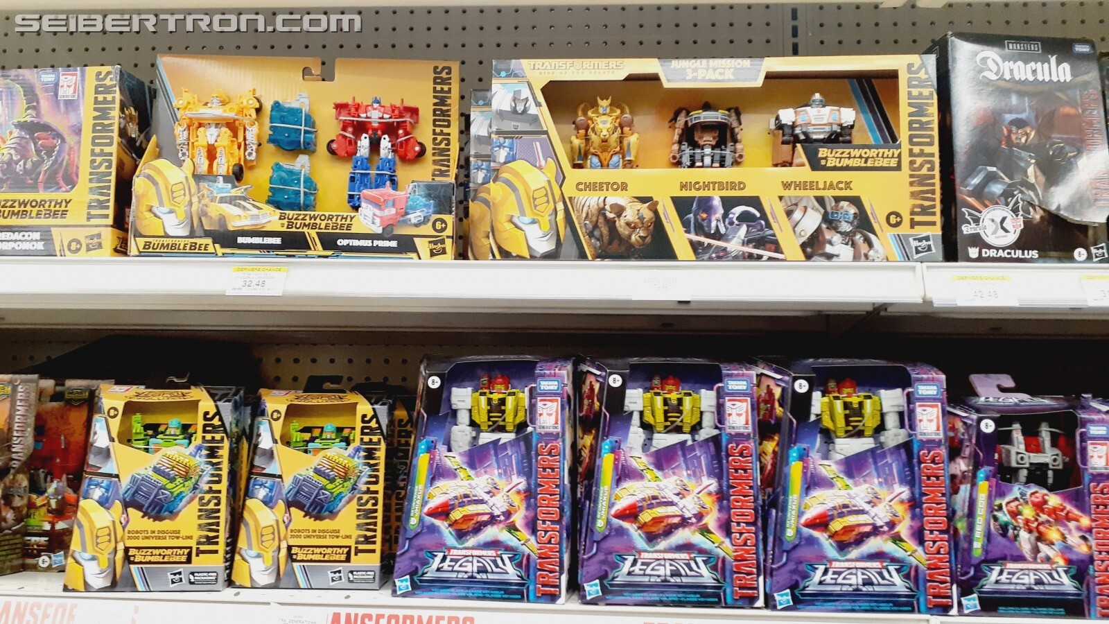 Transformers News: Lots of New Product finally Stocked at Canadian Toysrus Stores