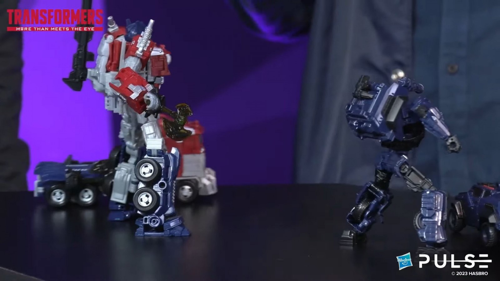 Transformers News: Comparison between Reactivate Soundwave's Toy and Game Model Transformers News: Comparison between Reactivate Soundwave's Toy and Game Model