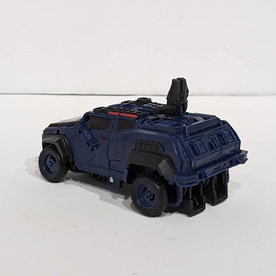 Transformers News: Comparison between Reactivate Soundwave's Toy and Game Model Transformers News: Comparison between Reactivate Soundwave's Toy and Game Model