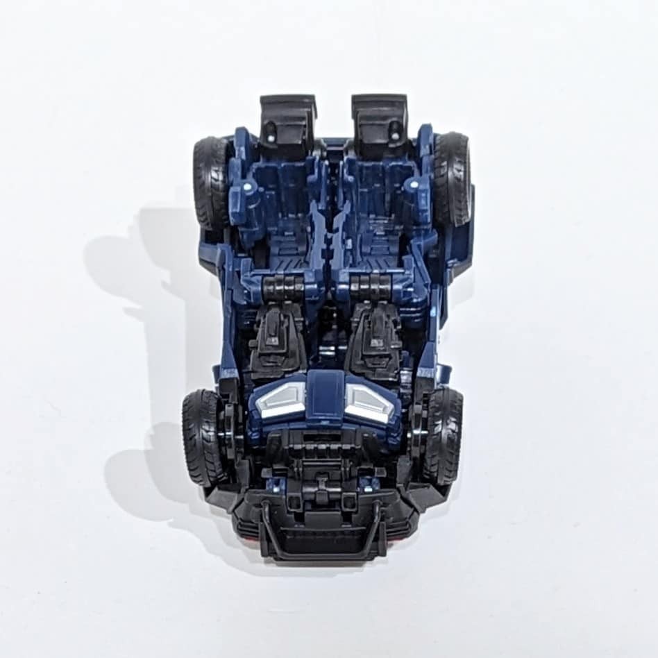 Transformers News: Comparison between Reactivate Soundwave's Toy and Game Model Transformers News: Comparison between Reactivate Soundwave's Toy and Game Model