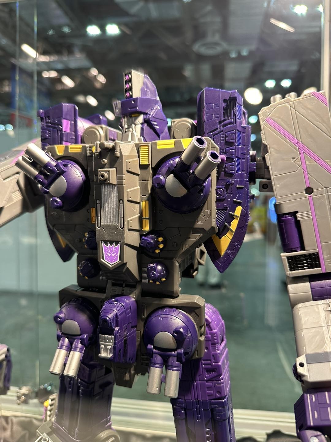 Transformers News: Titan Class Tidal Wave Revealed at Cybertron Fest 2023 in Singapore Transformers News: Titan Class Tidal Wave Revealed at Cybertron Fest 2023 in Singapore