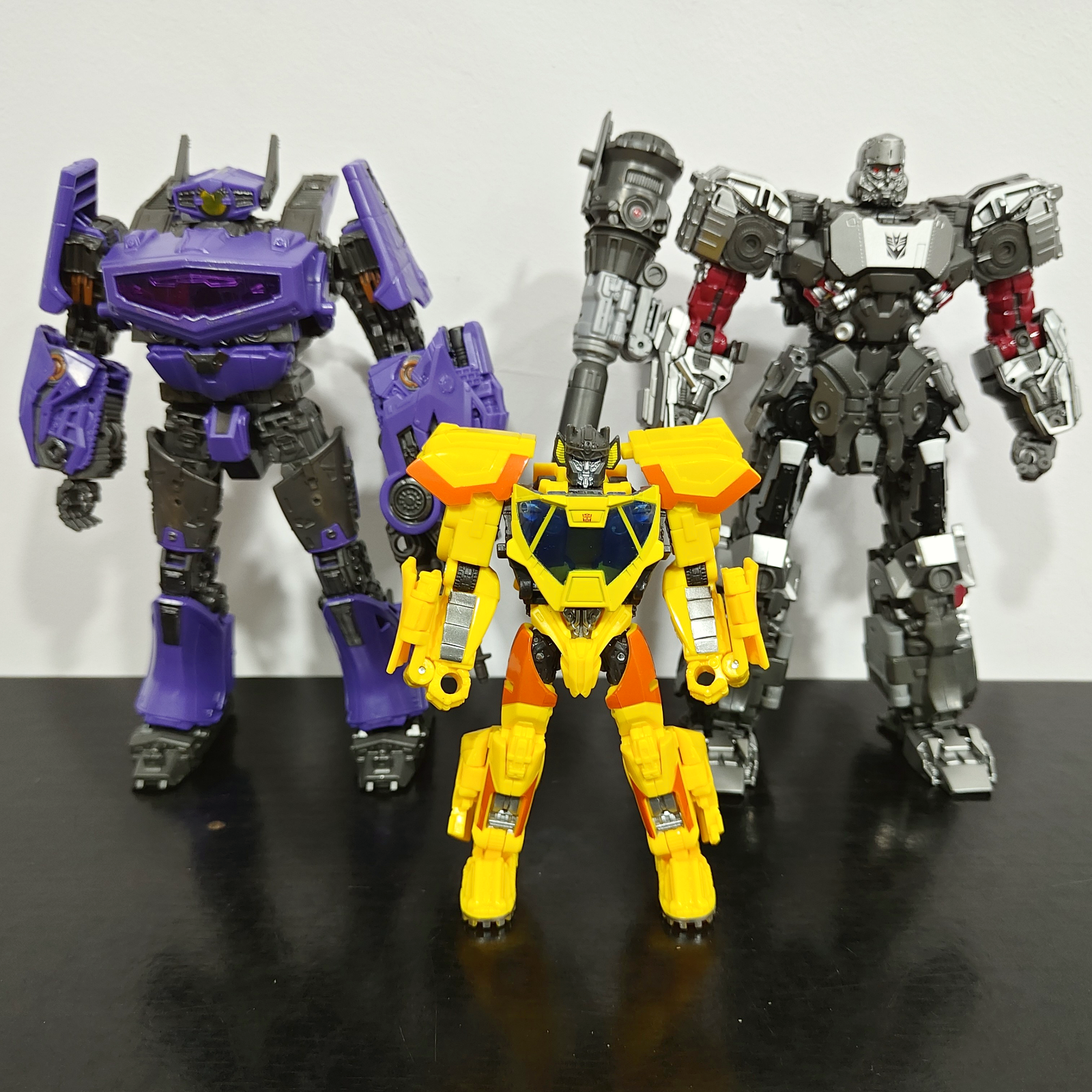 Transformers News: First Look at Gamerverse Sideswipe and More Images of Movie 6 Sunstreaker Transformers News: First Look at Gamerverse Sideswipe and More Images of Movie 6 Sunstreaker