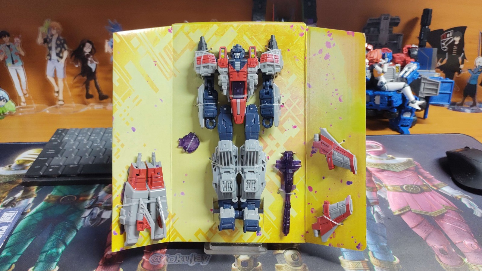 Transformers News: In Hand Images of Legacy Sandstorm, Cybertron Starscream, and Silverbolt Transformers News: In Hand Images of Legacy Sandstorm, Cybertron Starscream, and Silverbolt