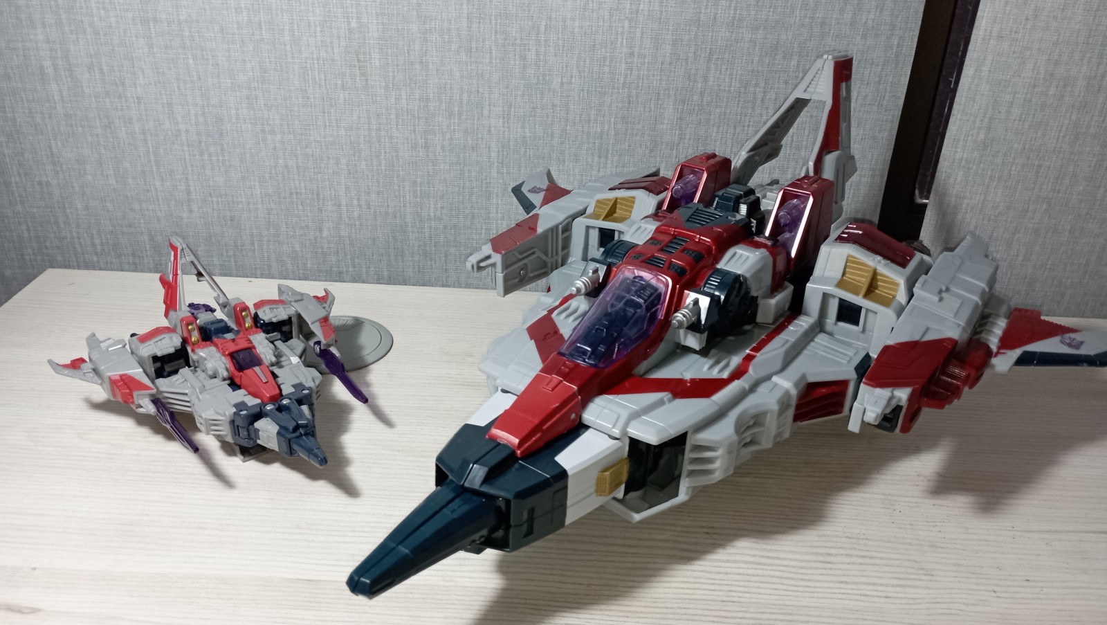 Transformers News: In Hand Images of Legacy Sandstorm, Cybertron Starscream, and Silverbolt Transformers News: In Hand Images of Legacy Sandstorm, Cybertron Starscream, and Silverbolt