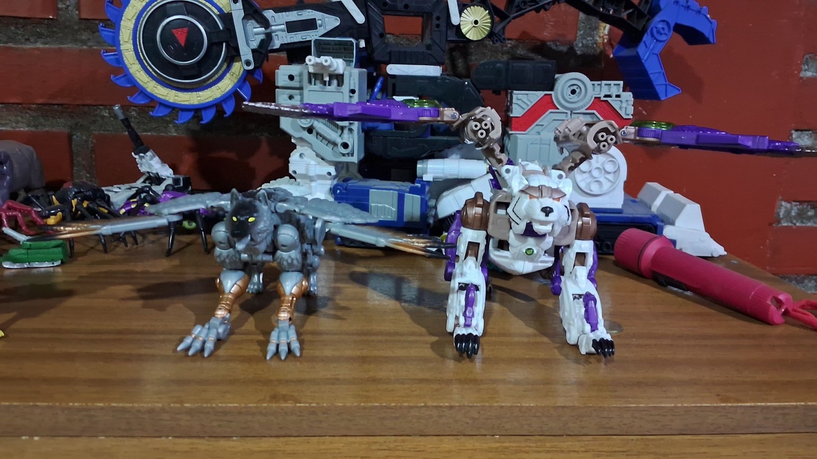 Transformers News: In Hand Images of Legacy Sandstorm, Cybertron Starscream, and Silverbolt Transformers News: In Hand Images of Legacy Sandstorm, Cybertron Starscream, and Silverbolt