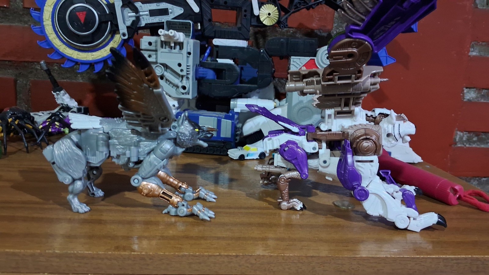 Transformers News: In Hand Images of Legacy Sandstorm, Cybertron Starscream, and Silverbolt Transformers News: In Hand Images of Legacy Sandstorm, Cybertron Starscream, and Silverbolt