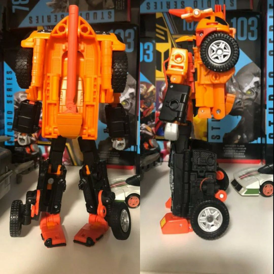 Transformers News: In Hand Images of Legacy Sandstorm, Cybertron Starscream, and Silverbolt Transformers News: In Hand Images of Legacy Sandstorm, Cybertron Starscream, and Silverbolt