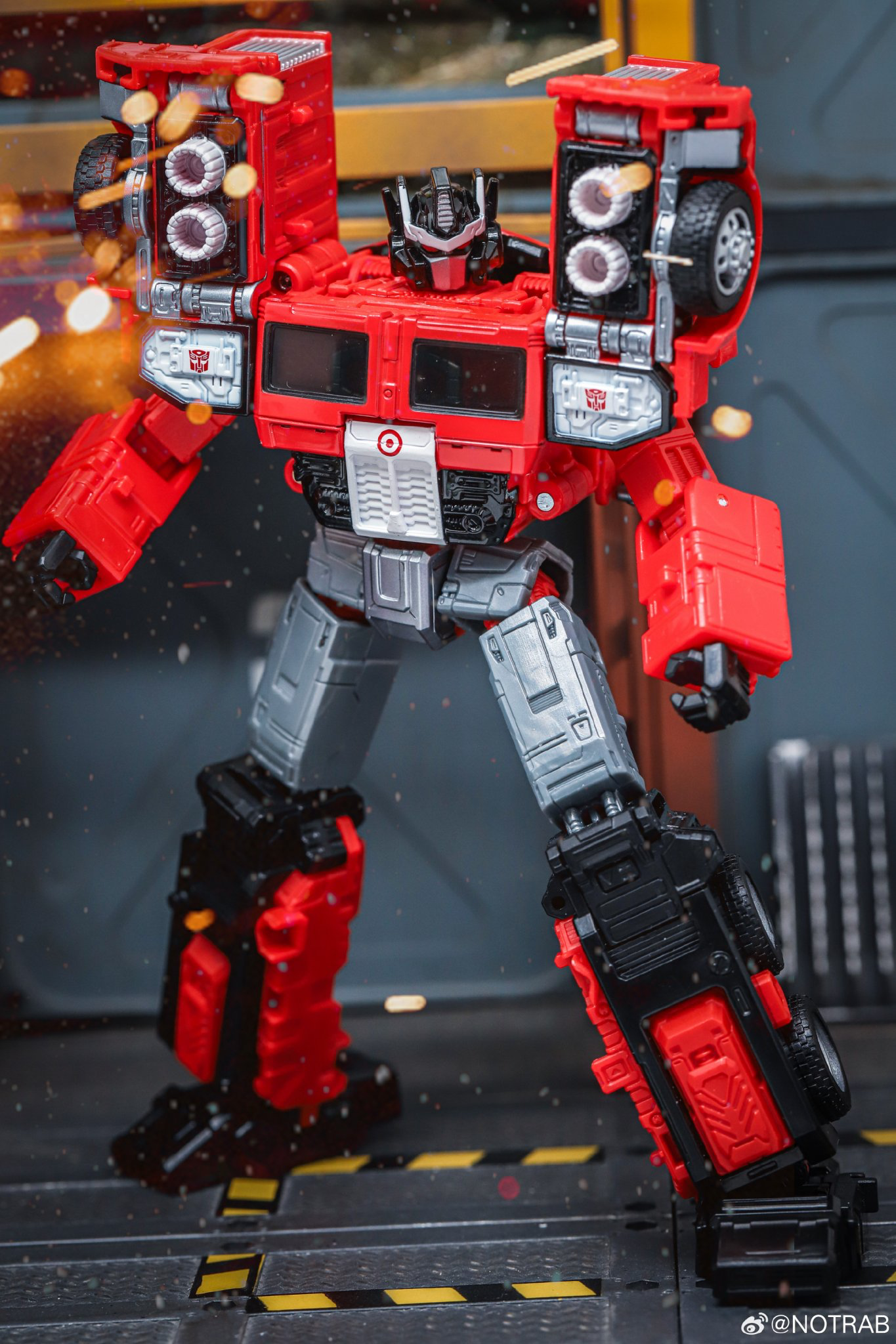 Transformers News: In Hand Images of Legacy United Tidal Wave, Magmatron and More Transformers News: In Hand Images of Legacy United Tidal Wave, Magmatron and More