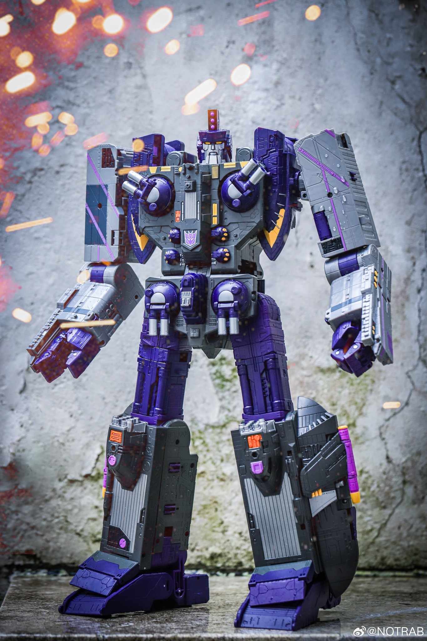 Transformers News: In Hand Images of Legacy United Tidal Wave, Magmatron and More Transformers News: In Hand Images of Legacy United Tidal Wave, Magmatron and More