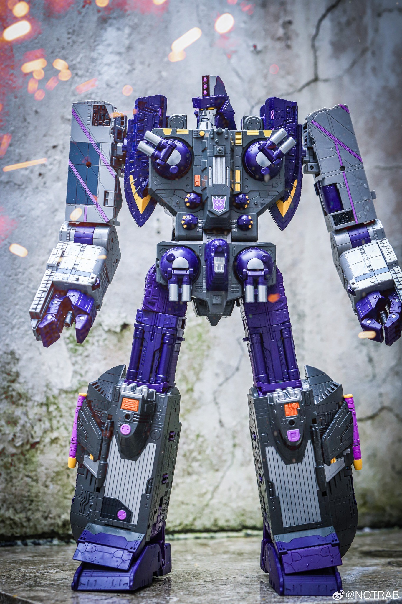 Transformers News: In Hand Images of Legacy United Tidal Wave, Magmatron and More Transformers News: In Hand Images of Legacy United Tidal Wave, Magmatron and More