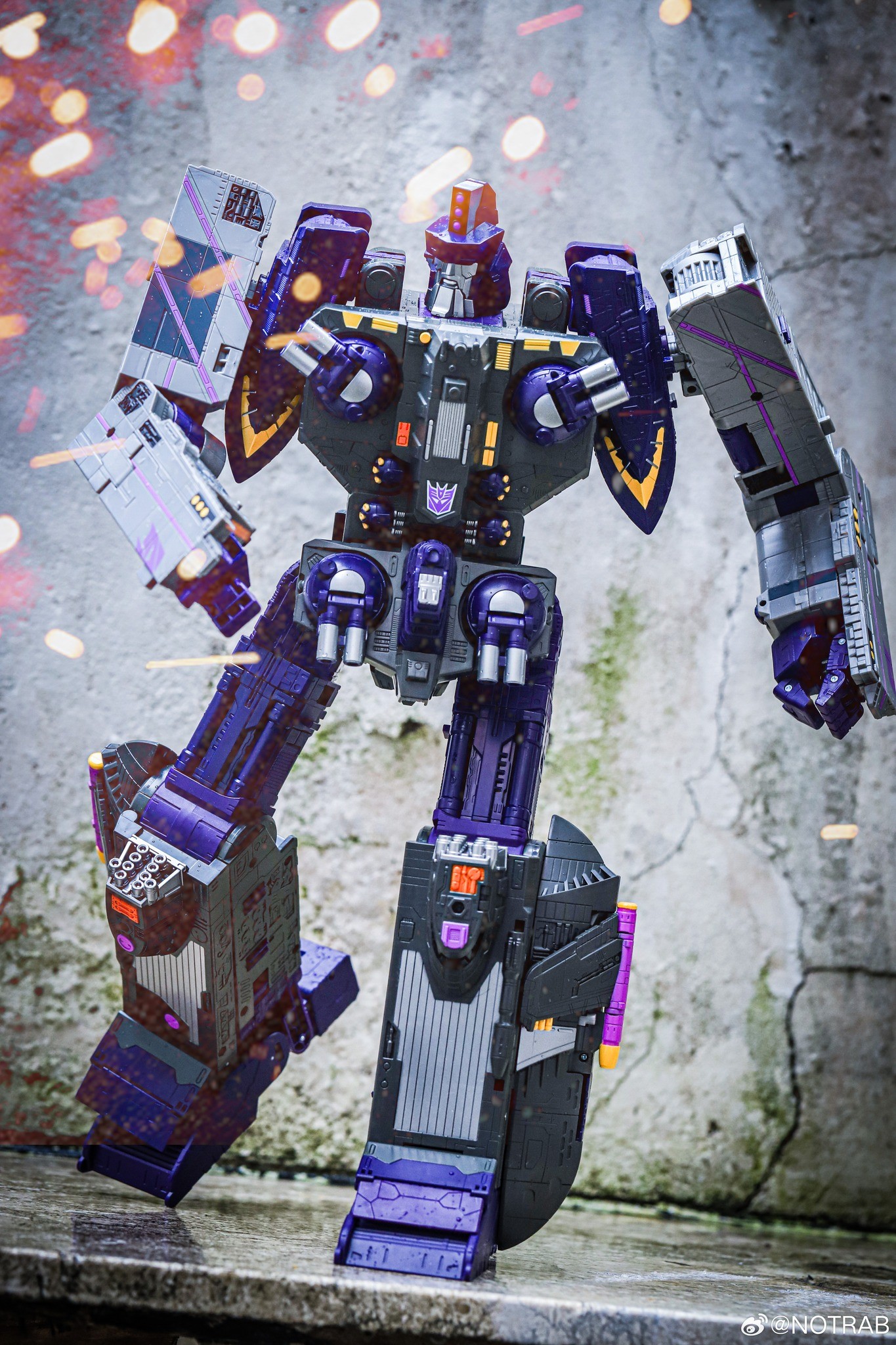 Transformers News: In Hand Images of Legacy United Tidal Wave, Magmatron and More Transformers News: In Hand Images of Legacy United Tidal Wave, Magmatron and More