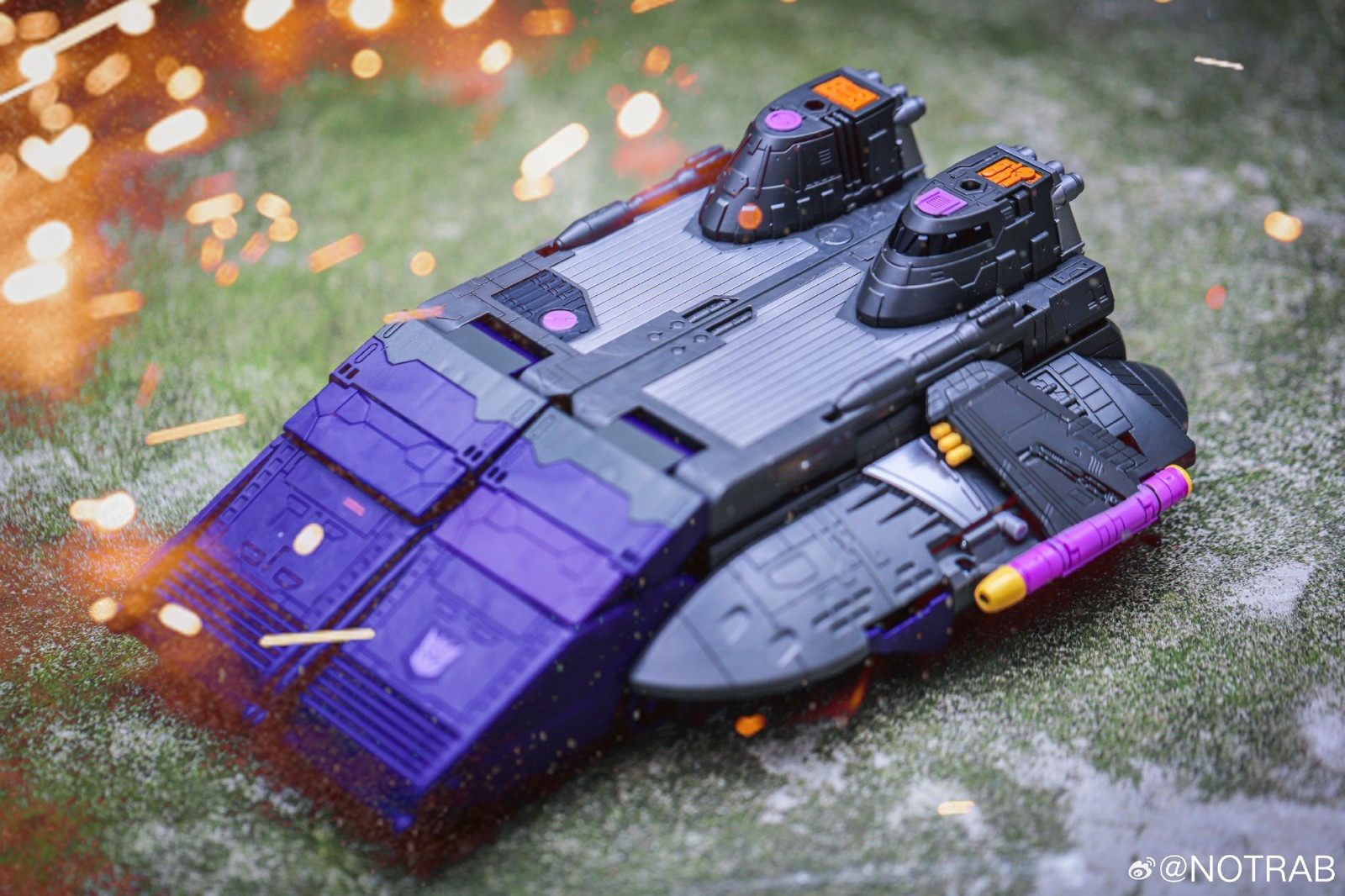 Transformers News: In Hand Images of Legacy United Tidal Wave, Magmatron and More Transformers News: In Hand Images of Legacy United Tidal Wave, Magmatron and More