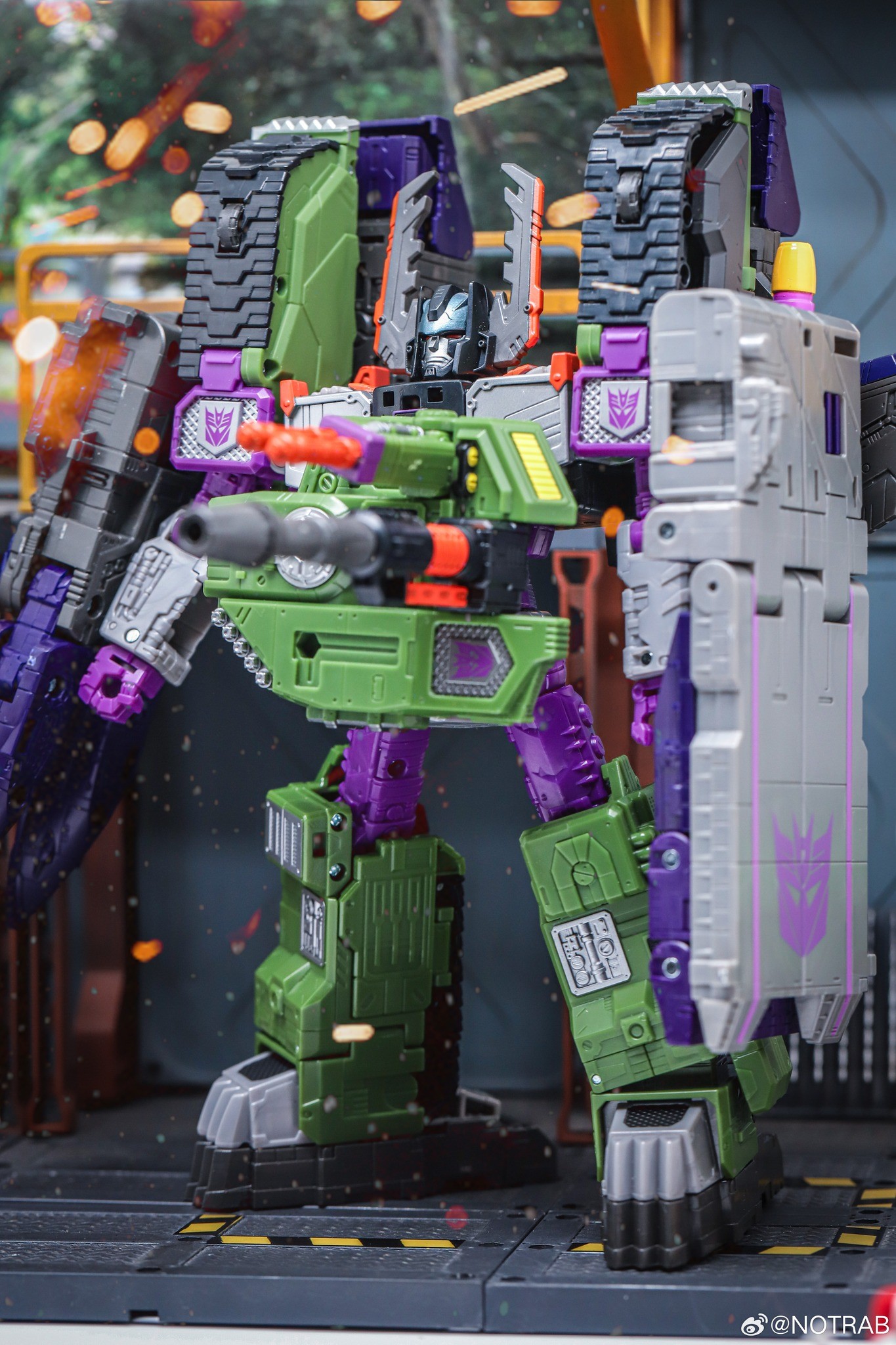Transformers News: In Hand Images of Legacy United Tidal Wave, Magmatron and More Transformers News: In Hand Images of Legacy United Tidal Wave, Magmatron and More