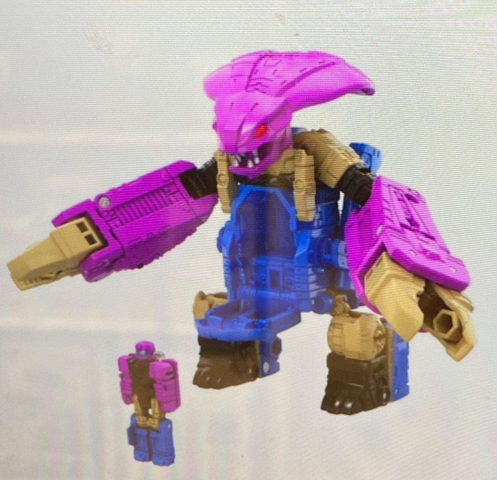Transformers News: First Look at Transformers Legacy Squeezplay, Prime Clifjumper, Orange Tarantulas, Cyberverse Tarn Transformers News: First Look at Transformers Legacy Squeezplay, Prime Clifjumper, Orange Tarantulas, Cyberverse Tarn