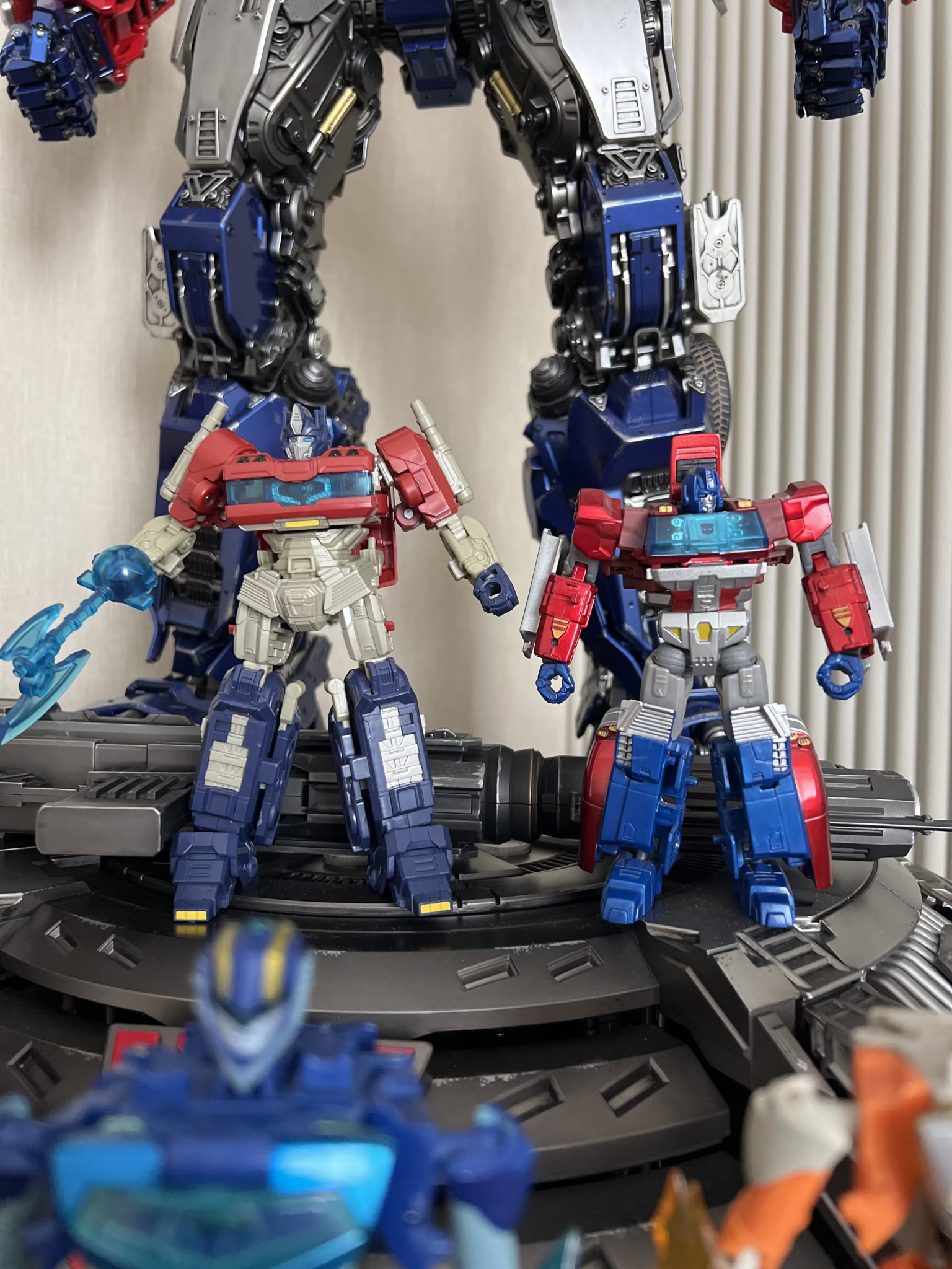 Transformers News: Size Comparisons for Studio Series Transformers One Optimus Prime Transformers News: Size Comparisons for Studio Series Transformers One Optimus Prime
