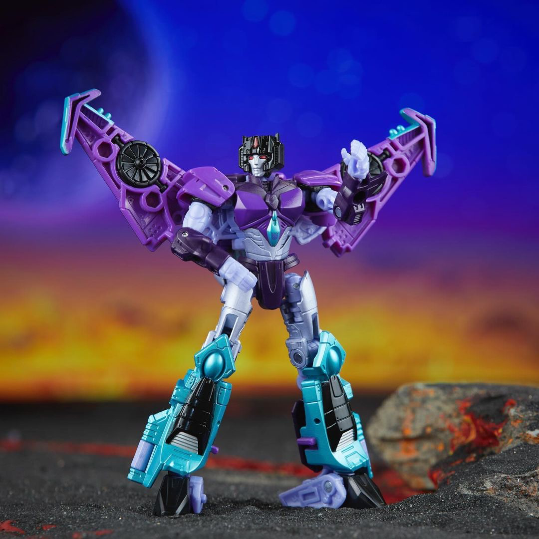 Transformers News: Deisgner Notes and Images for Legacy United Deluxe Slipstream and Quake Transformers News: Deisgner Notes and Images for Legacy United Deluxe Slipstream and Quake