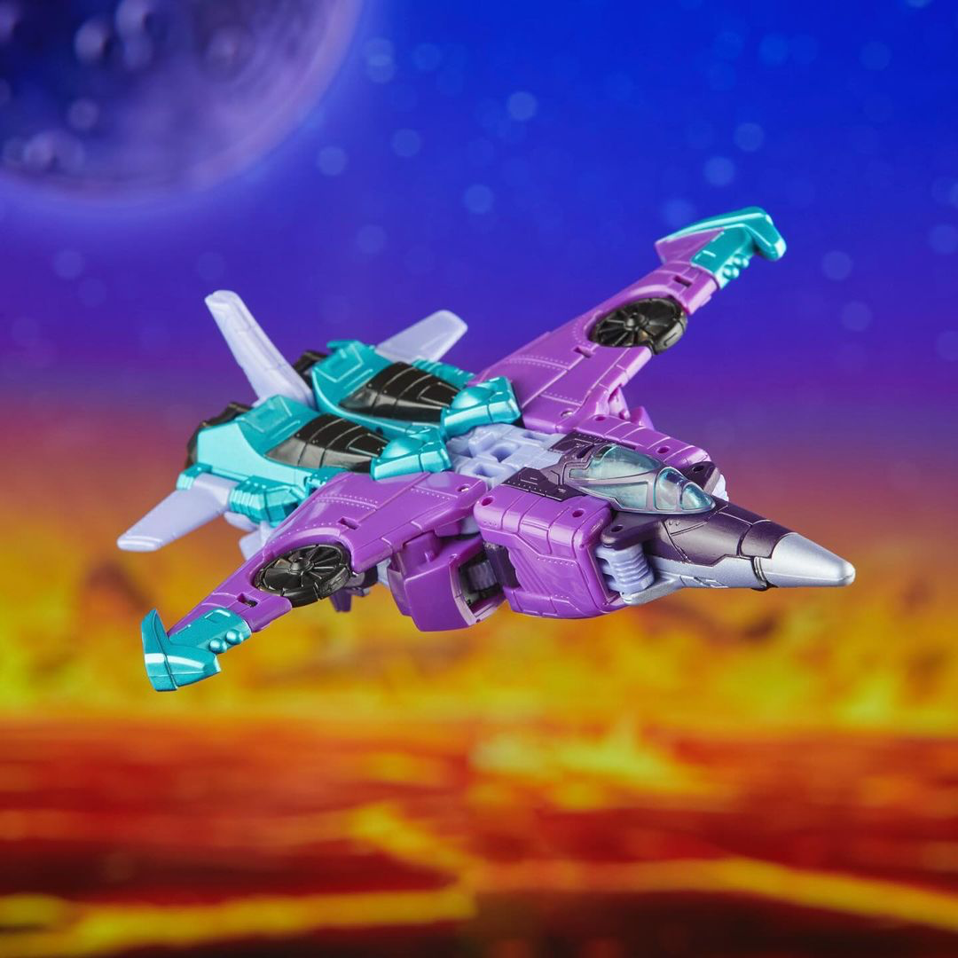 Transformers News: Deisgner Notes and Images for Legacy United Deluxe Slipstream and Quake Transformers News: Deisgner Notes and Images for Legacy United Deluxe Slipstream and Quake