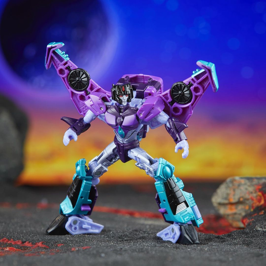 Transformers News: Deisgner Notes and Images for Legacy United Deluxe Slipstream and Quake Transformers News: Deisgner Notes and Images for Legacy United Deluxe Slipstream and Quake