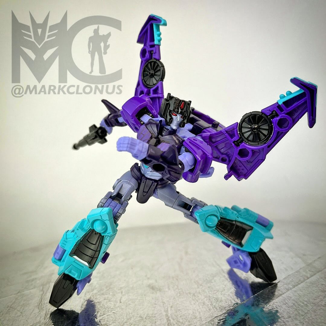 Transformers News: Deisgner Notes and Images for Legacy United Deluxe Slipstream and Quake Transformers News: Deisgner Notes and Images for Legacy United Deluxe Slipstream and Quake