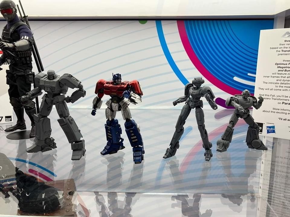 Transformers News: 40th Anniversary G1 Optimus Prime Reissue in Cartoon Colors Among Reveals at SDCC Preview Night Transformers News: 40th Anniversary G1 Optimus Prime Reissue in Cartoon Colors Among Reveals at SDCC Preview Night