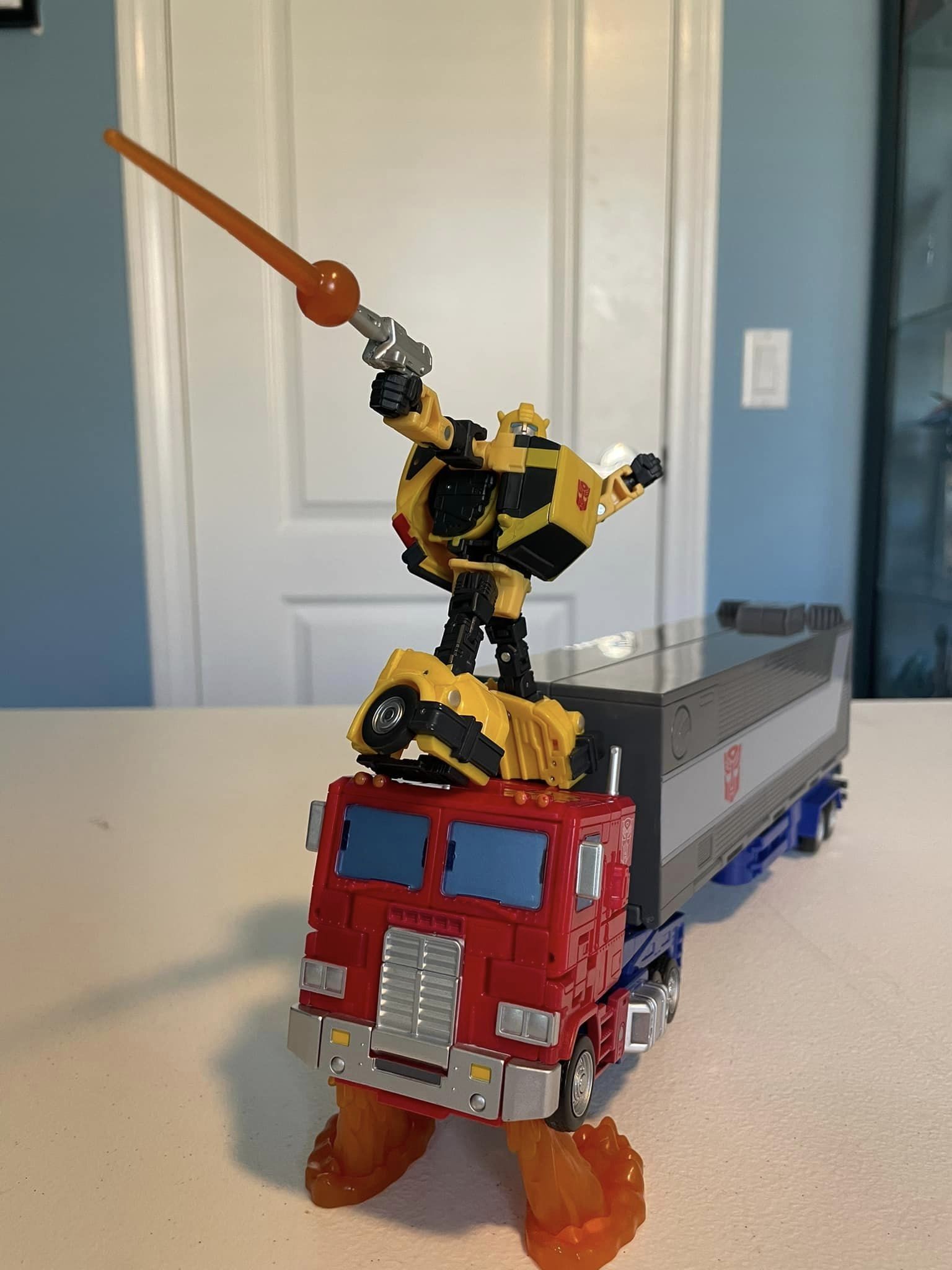 Transformers News: Review and In Hand Images of Commander Class Studio Series 86 Optimus Prime Showing Scale