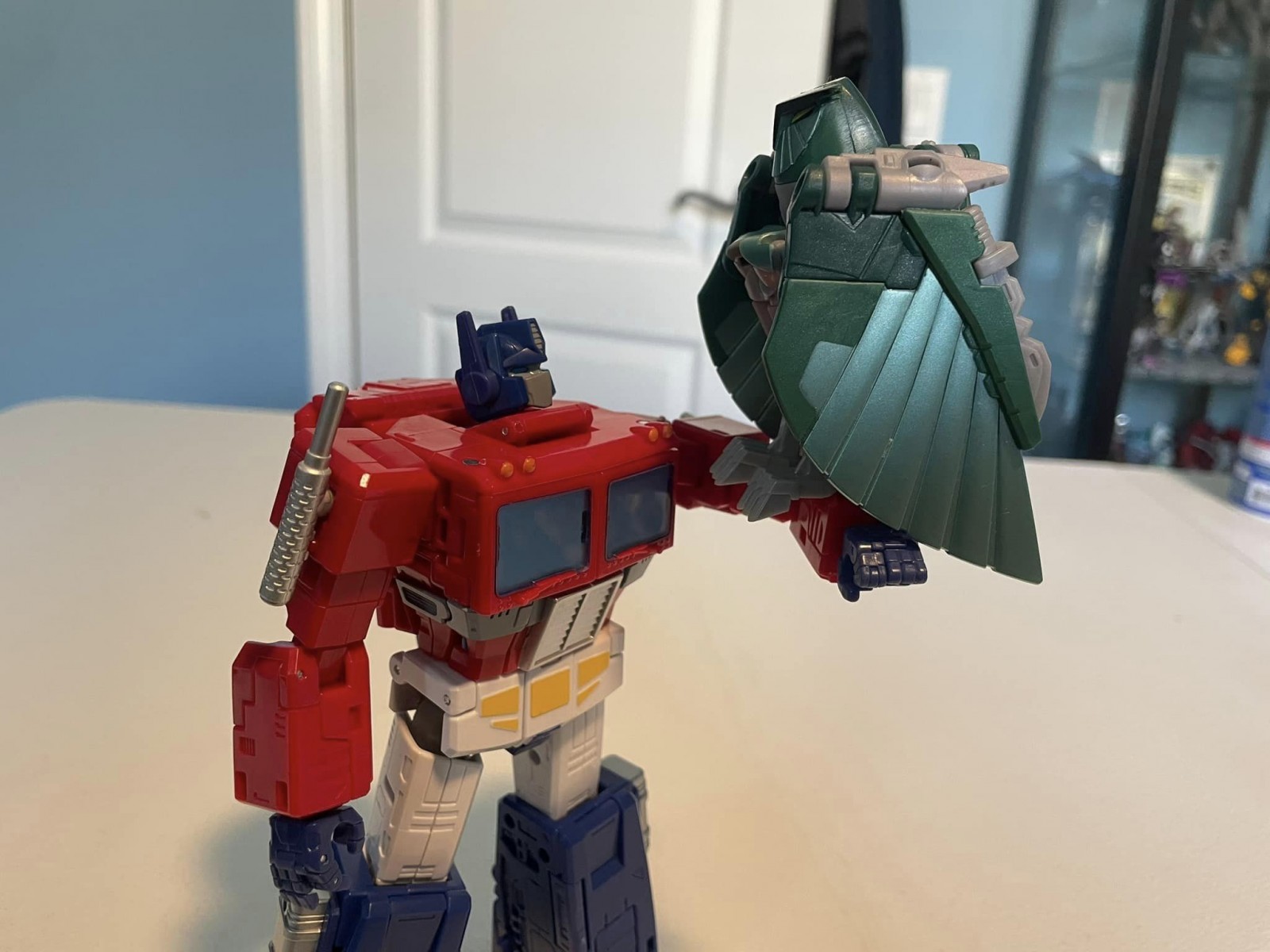 Transformers News: Review and In Hand Images of Commander Class Studio Series 86 Optimus Prime Showing Scale