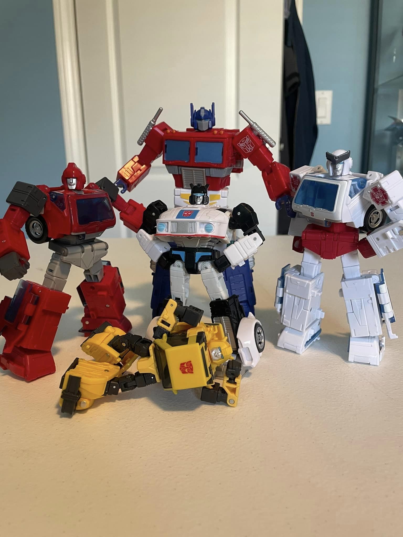 Transformers News: Review and In Hand Images of Commander Class Studio Series 86 Optimus Prime Showing Scale