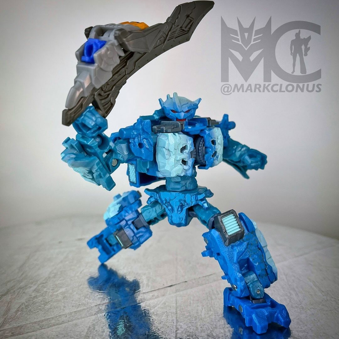 Transformers News: Hasbro Designer Explains the Lore Behind the Star Raiders Thundertron, Calcitron and Nightstrike Set
