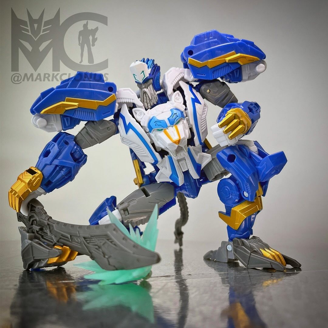 Transformers News: Hasbro Designer Explains the Lore Behind the Star Raiders Thundertron, Calcitron and Nightstrike Set