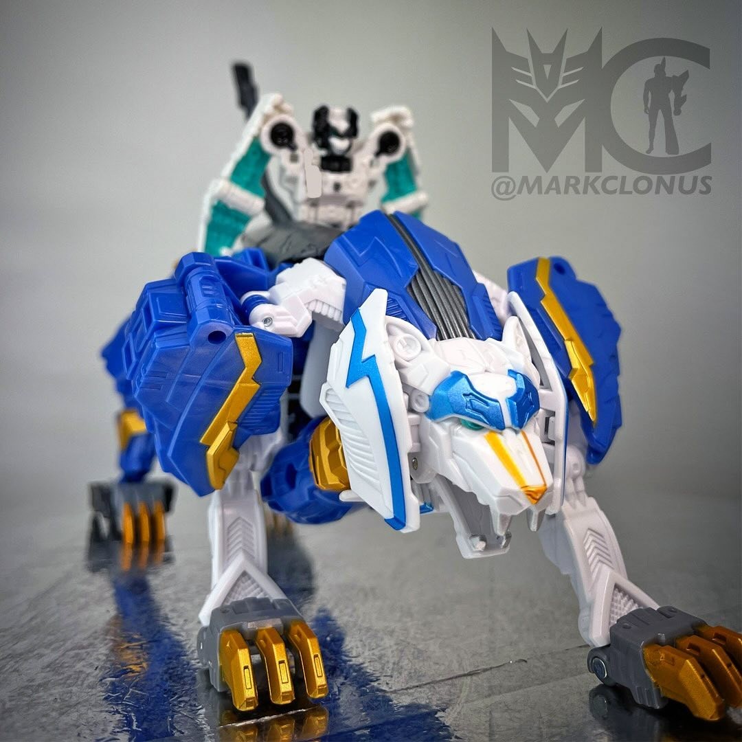 Transformers News: Hasbro Designer Explains the Lore Behind the Star Raiders Thundertron, Calcitron and Nightstrike Set