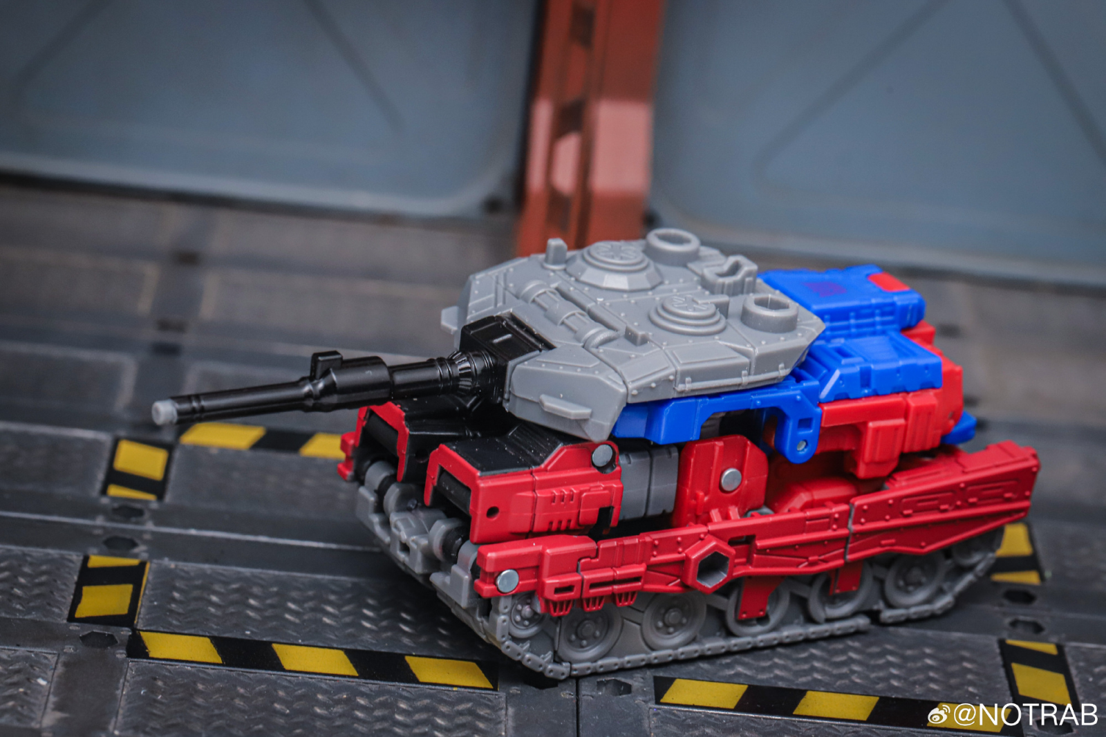 Transformers News: In Hand and Official Images of Transformers Legacy United Wave 4 Figures