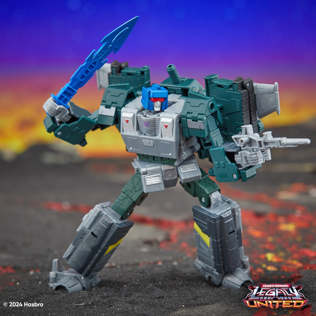 Transformers News: Official and In Package Images of Recent Legacy United Reveals + Amazon Links Transformers News: Official and In Package Images of Recent Legacy United Reveals + Amazon Links