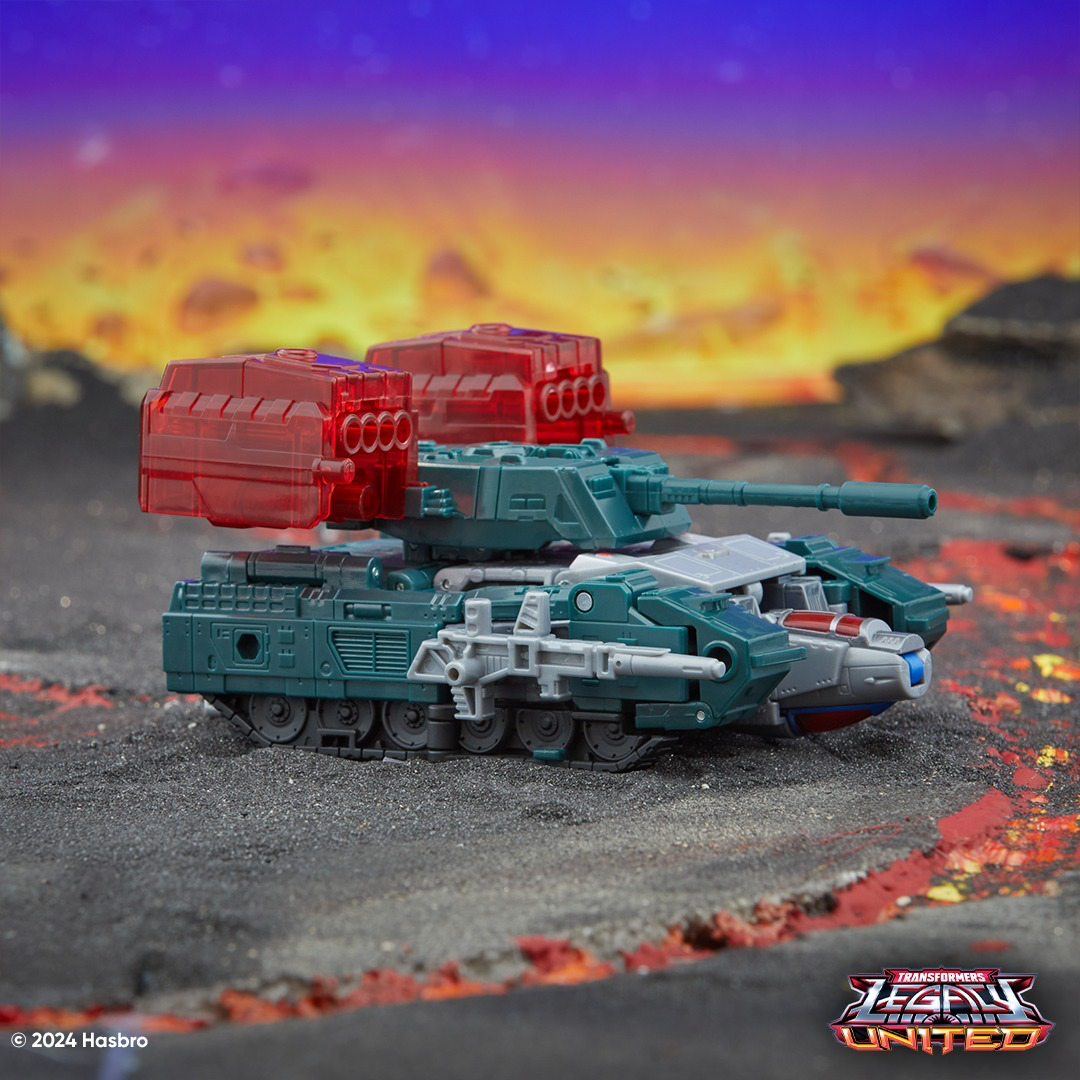 Transformers News: Official and In Package Images of Recent Legacy United Reveals + Amazon Links Transformers News: Official and In Package Images of Recent Legacy United Reveals + Amazon Links