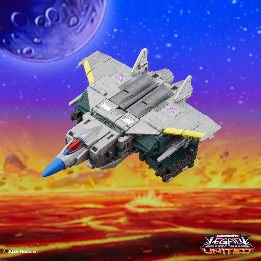 Transformers News: Official and In Package Images of Recent Legacy United Reveals + Amazon Links Transformers News: Official and In Package Images of Recent Legacy United Reveals + Amazon Links