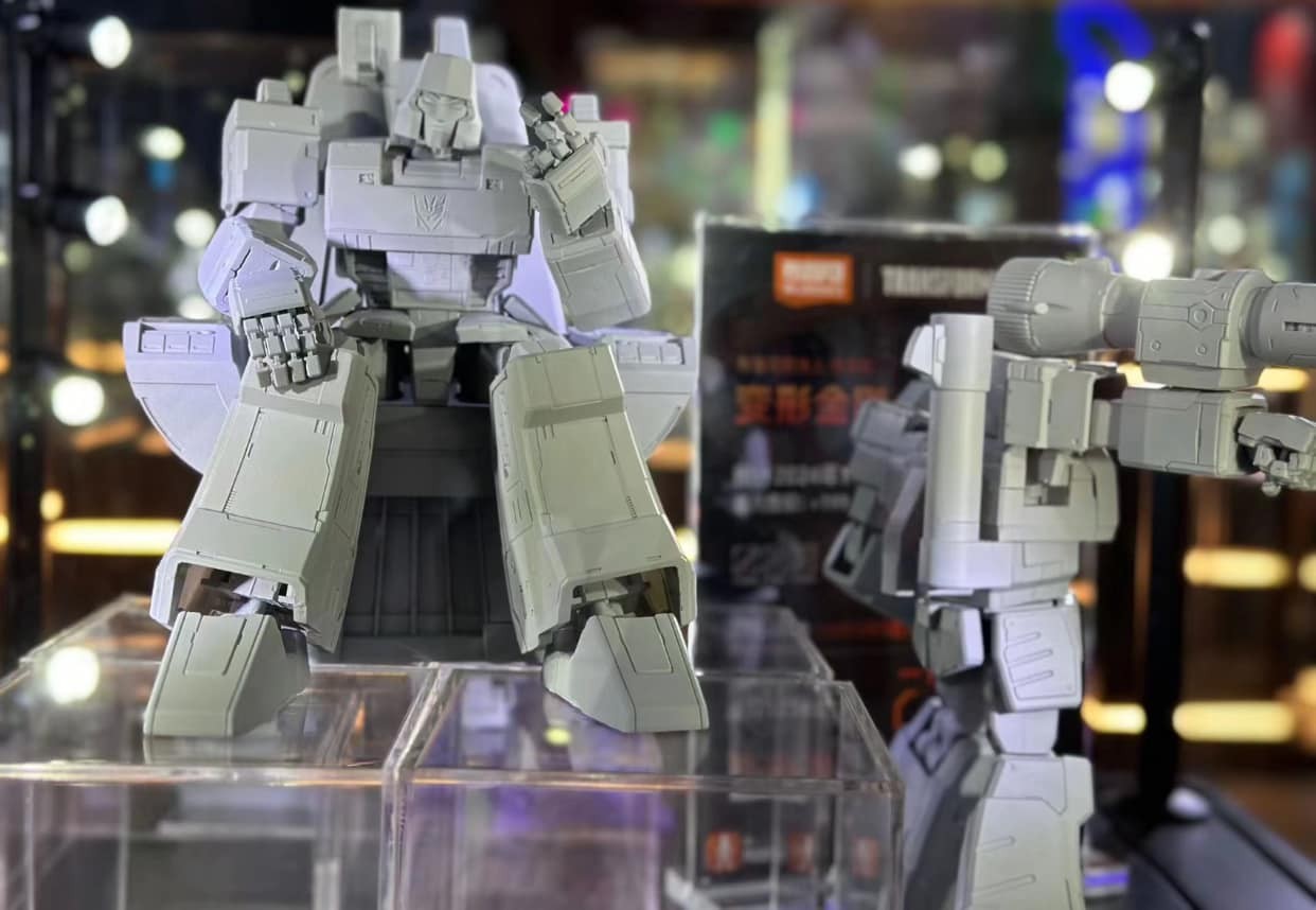 Transformers News: Images of Upcoming Blokees Model Kits Include IDW Megatron, G1 Megatron and More Transformers News: Images of Upcoming Blokees Model Kits Include IDW Megatron, G1 Megatron and More