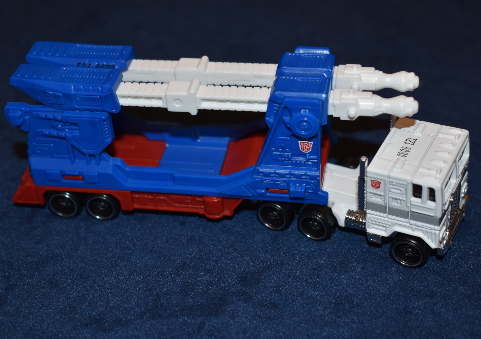 Transformers News: New Images of Transformers Hotwheels Ultra Magnus Transformers News: New Images of Transformers Hotwheels Ultra Magnus