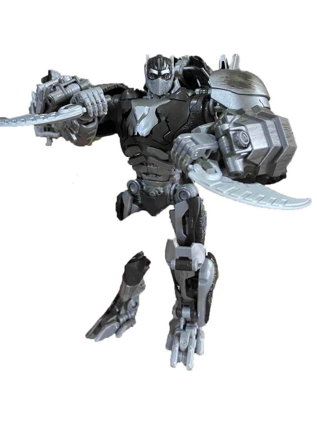 Transformers News: First Look at Transformers Studio Series Apelinq