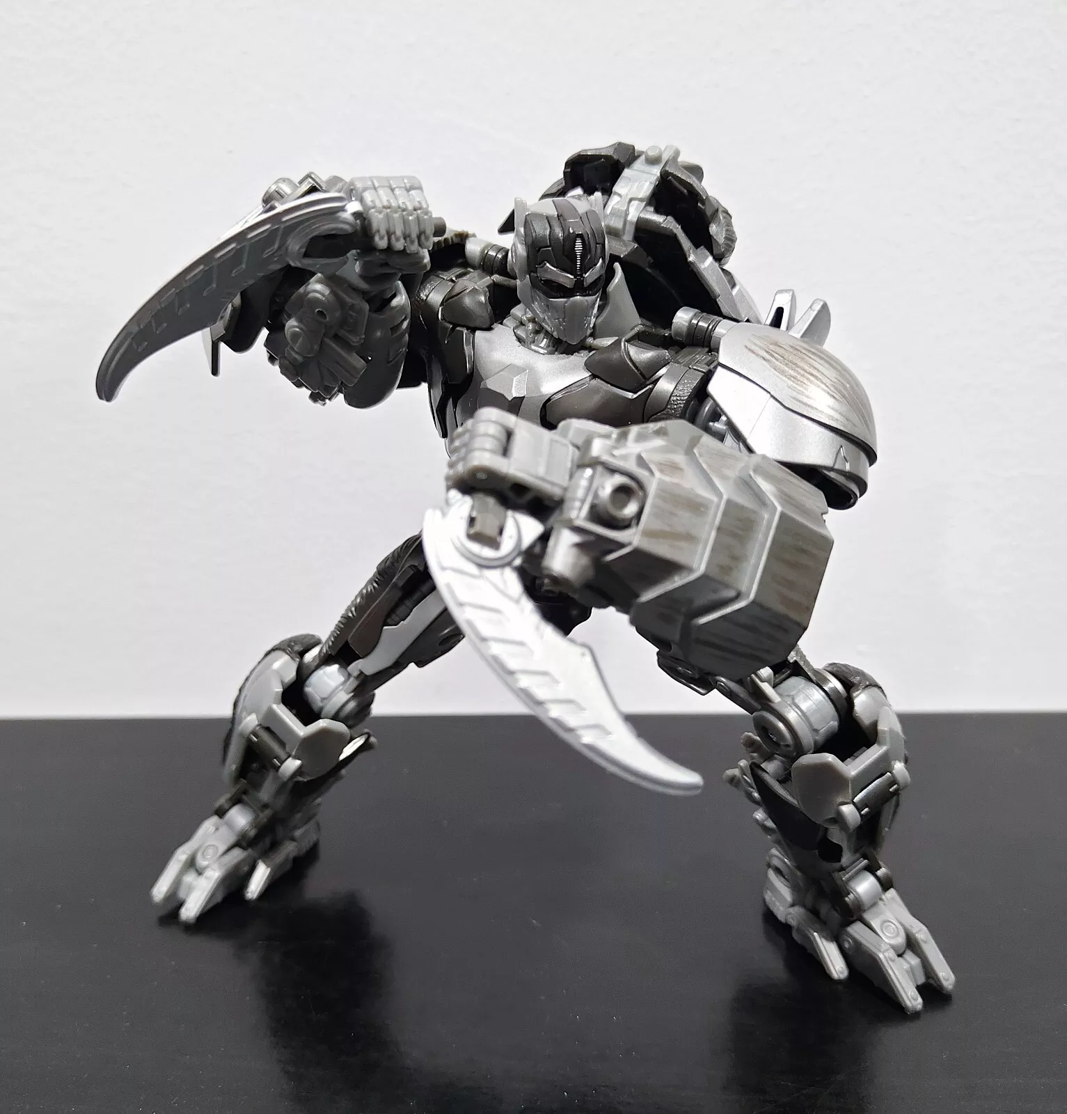 Transformers News: Video Reviews for Studio Series Hatchet, Skywarp, Apelinq, TFOne B-127 and New VW Bumblebee Transformers News: Video Reviews for Studio Series Hatchet, Skywarp, Apelinq, TFOne B-127 and New VW Bumblebee