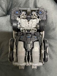 Transformers News: Images of Transformers: Age of the Primes Prima and Armada Red Alert