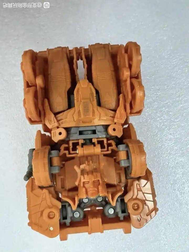 Transformers News: First Look at a Transformers Prima' G1 Sunbow Inspired Headsculpt Transformers News: First Look at a Transformers Prima' G1 Sunbow Inspired Headsculpt