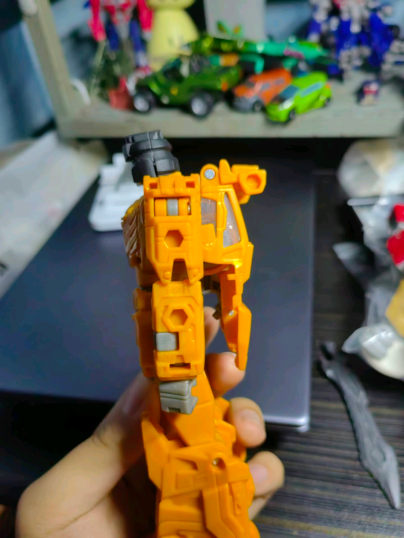 Transformers News: More Images of Transformers Age of the Primes Prima Prototype